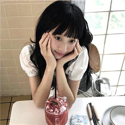 榆木湖边的房子